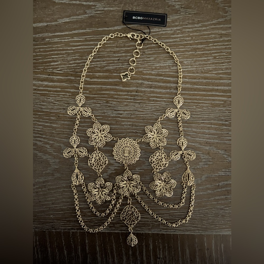 BCBGMAXAZRIA Statement Necklace